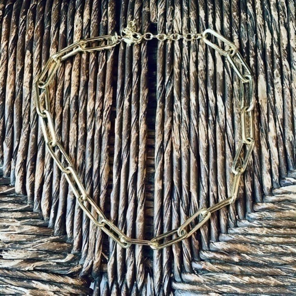 ✨💛 Chunky Gold High Shine Chainlink Necklace ✨NWOT✨ - Picture 6 of 10